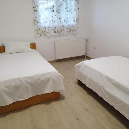 My Flowers شقة Árgos Orestikón